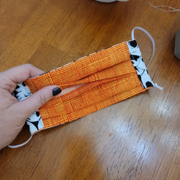 Jack Skellington Face Mask - Picture 4 of 4